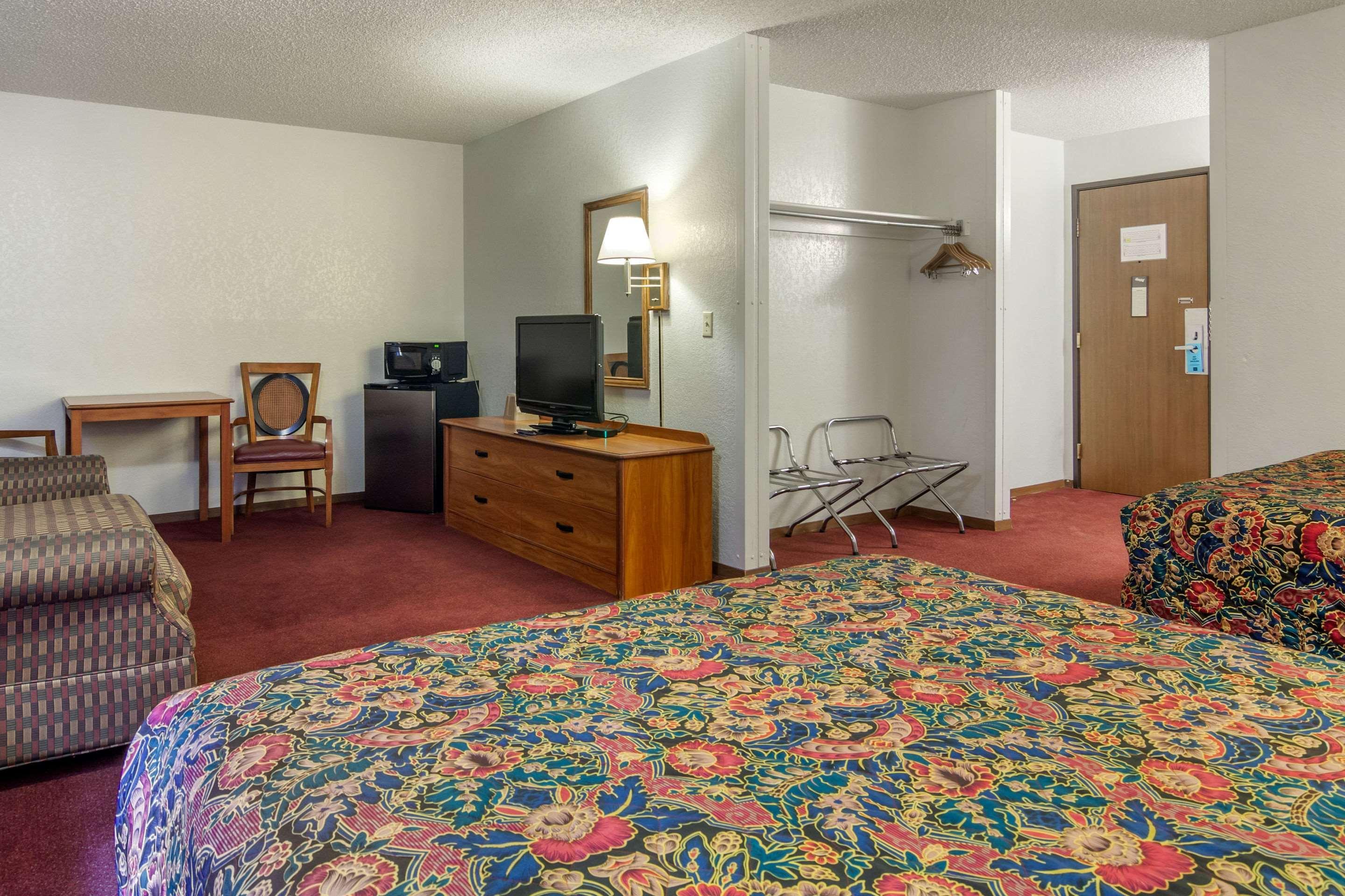 Motel 6 Brighton Co Denver Northeast Eksteriør billede